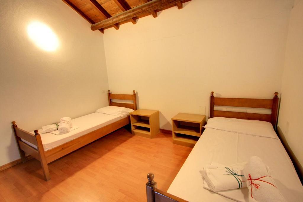 Hostel Marina Кальяри Номер фото