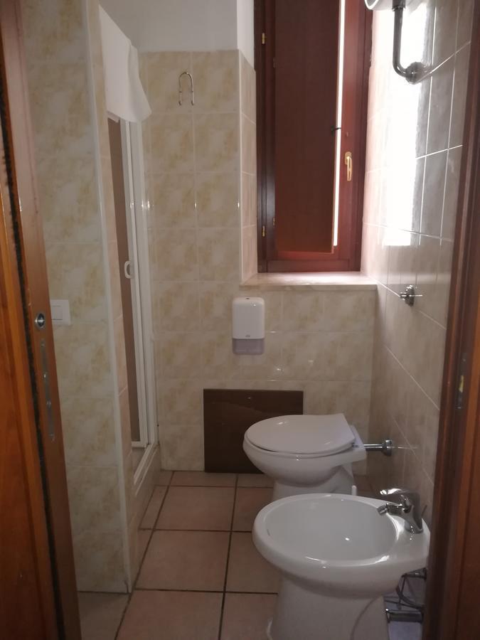 Hostel Marina Кальяри Экстерьер фото